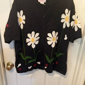 Quacker Factory Black Shirt with‎ White Floral Design